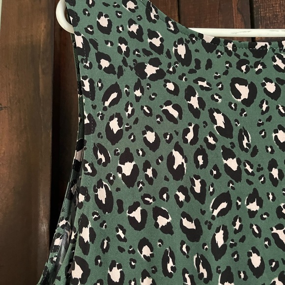 Torrid leopard print hi-lo dress size 2 (18/20) - Picture 8 of 9